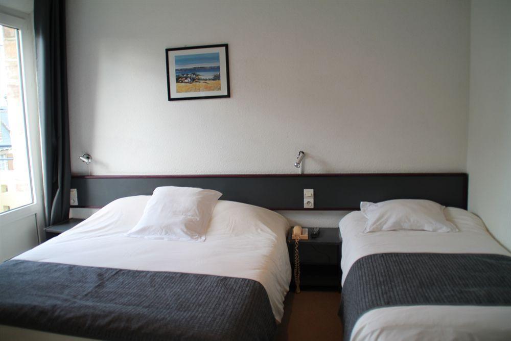 De La Hotel 3*